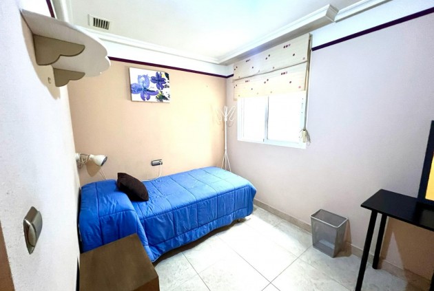 Aus zweiter Hand - Wohnung -
Torrevieja - Centro