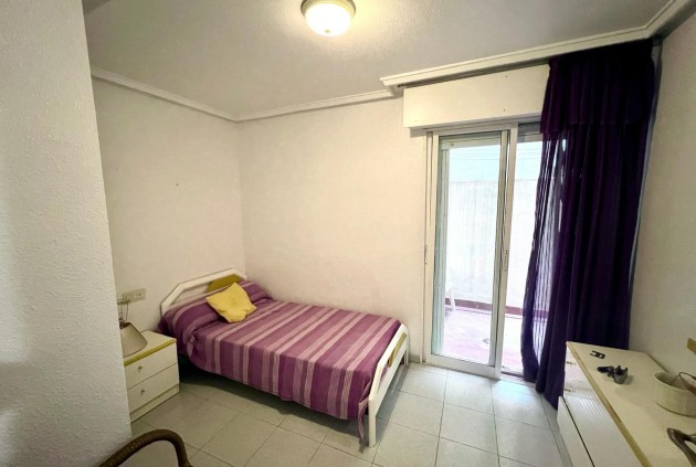 Aus zweiter Hand - Wohnung -
Torrevieja - Centro