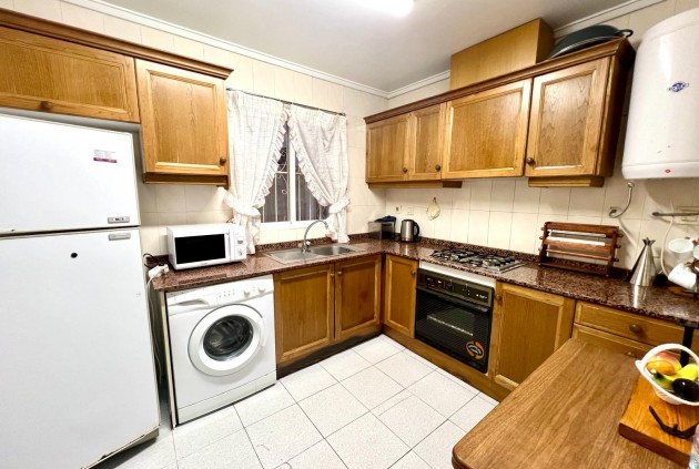 Resale - Apartment / flat -
Torrevieja - Centro