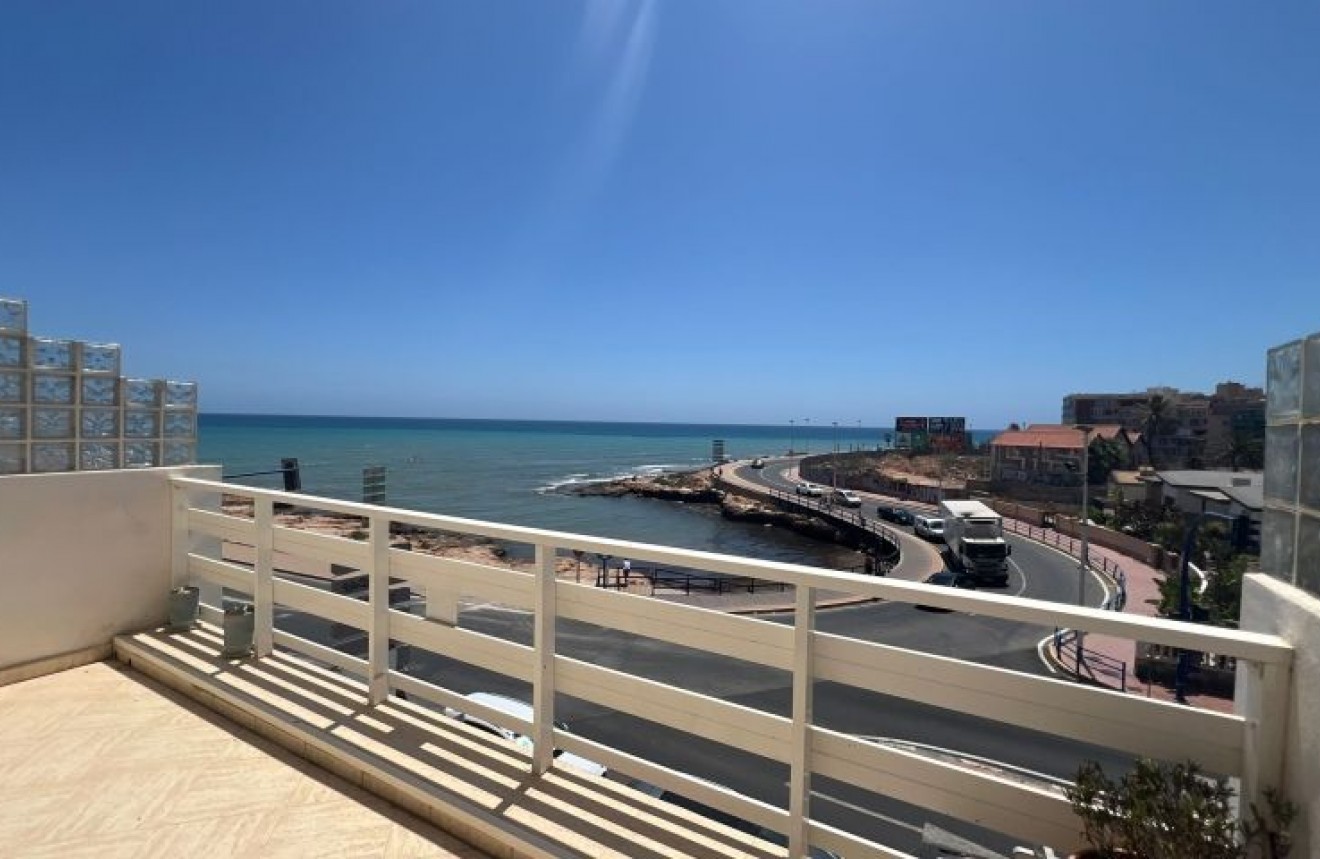 Resale - Apartment / flat -
Torrevieja - Costa Blanca