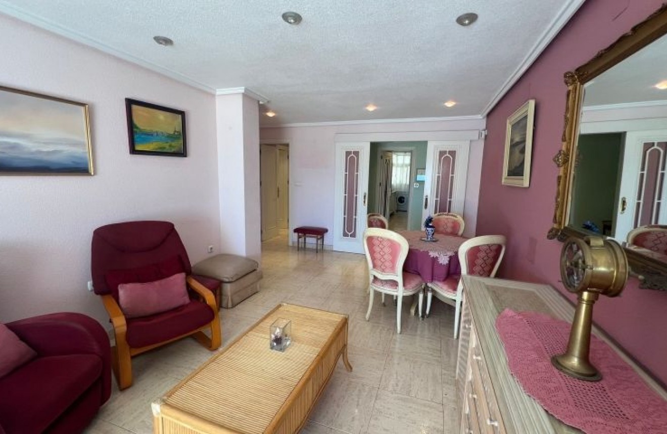 Resale - Apartment / flat -
Torrevieja - Costa Blanca