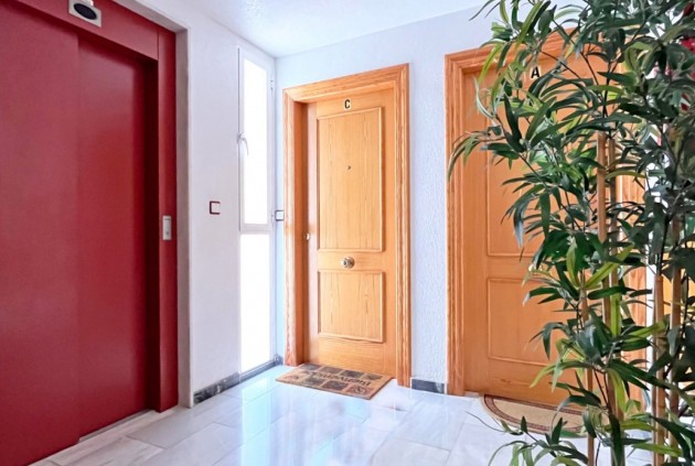 Resale - Apartment / flat -
Torrevieja - Costa Blanca