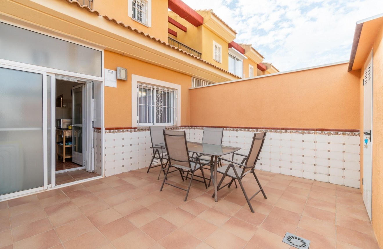 Tweedehands - Appartement / flat -
Orihuela Costa - Los Dolses