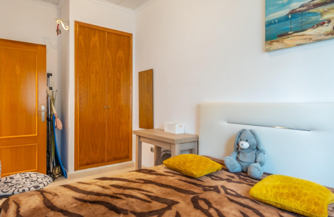 Aus zweiter Hand - Wohnung -
Torrevieja - Centro