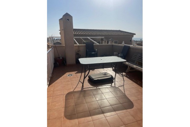 Resale - Chalet -
Torrevieja - Los altos