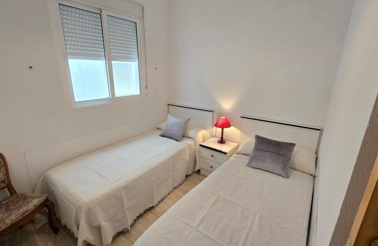 Aus zweiter Hand - Wohnung -
Torrevieja - Centro