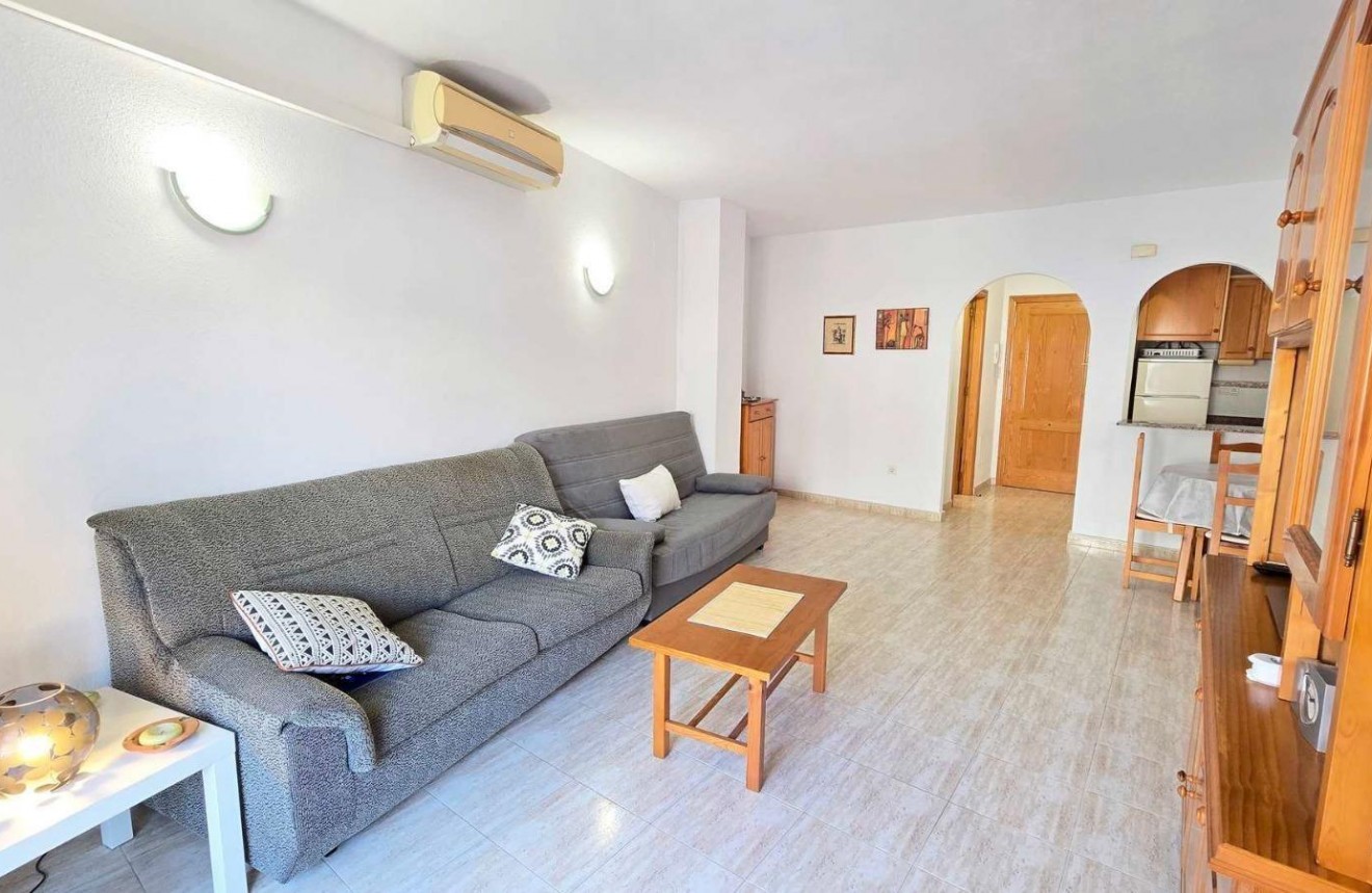 Aus zweiter Hand - Wohnung -
Torrevieja - Centro