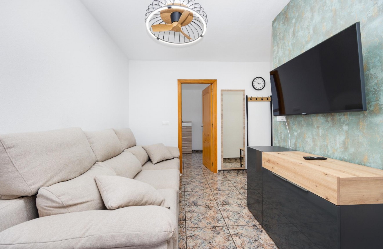 Resale - Apartment / flat -
Torrevieja - Costa Blanca