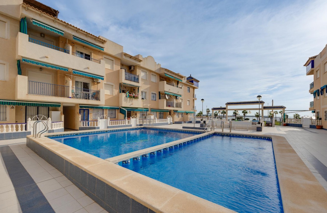 Resale - Apartment / flat -
Torrevieja - Costa Blanca