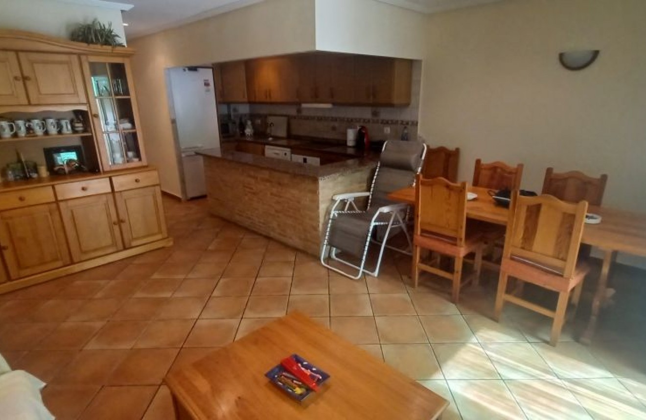 Segunda mano - Bungalow -
Torrevieja - Costa Blanca