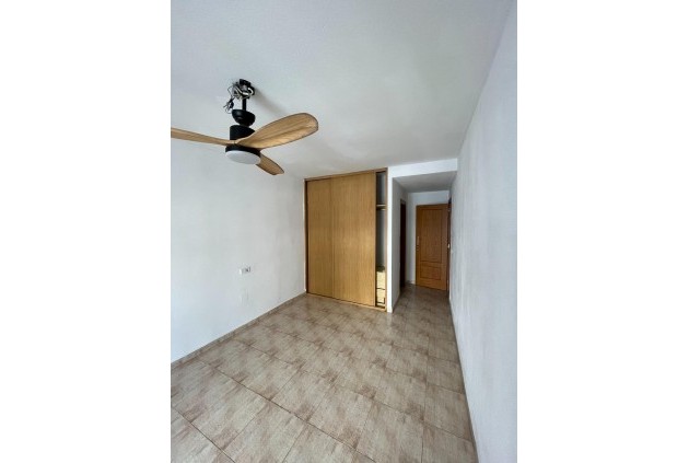 Resale - Apartment / flat -
Torrevieja - Playa del Cura