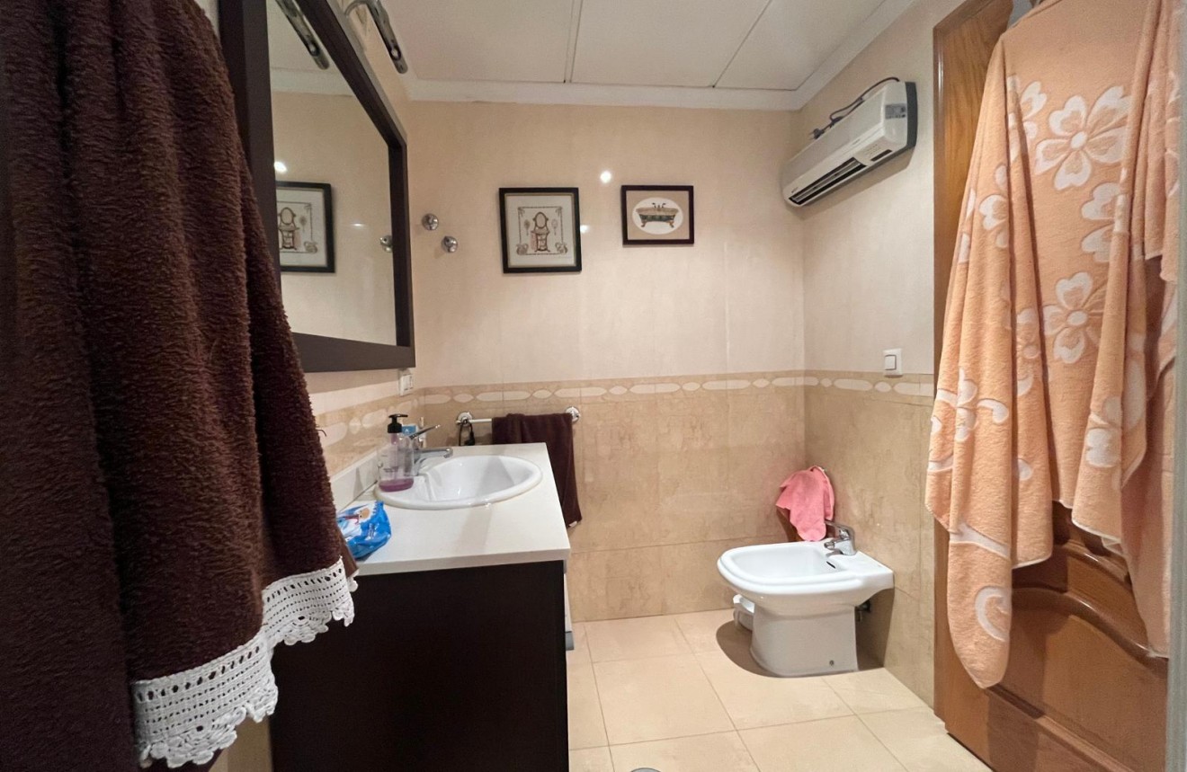 Segunda mano - Apartamento / piso -
Torrevieja - Playa del Cura