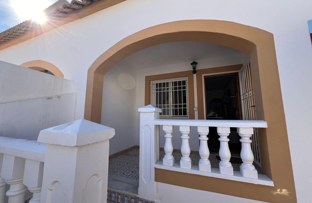 Aus zweiter Hand - Bungalow -
Torrevieja - Torretas