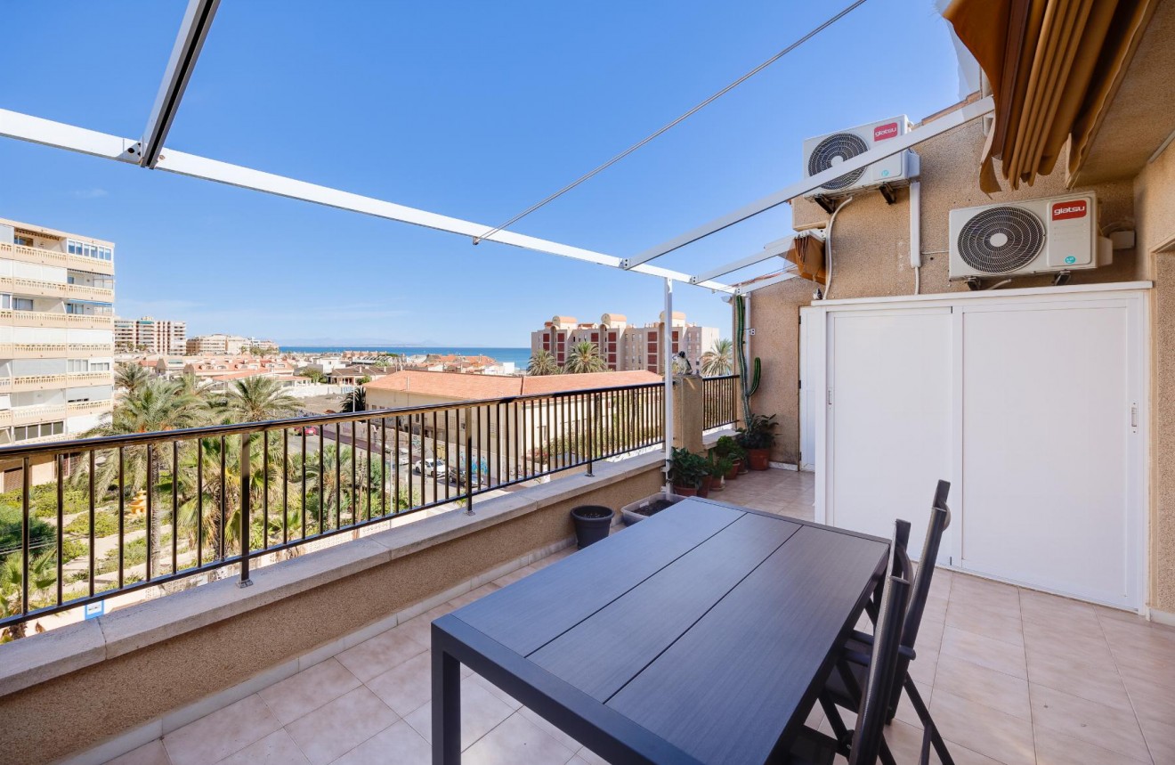 Resale - Apartment / flat -
Torrevieja - Costa Blanca