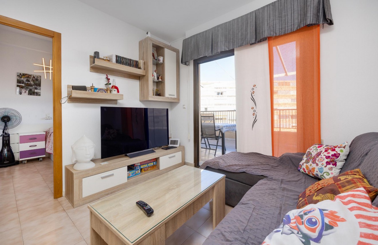 Resale - Apartment / flat -
Torrevieja - Costa Blanca