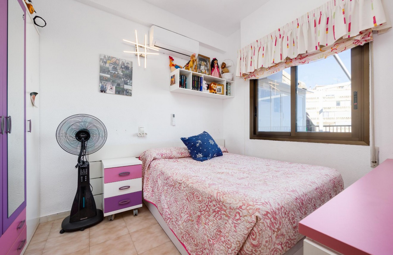 Resale - Apartment / flat -
Torrevieja - Costa Blanca