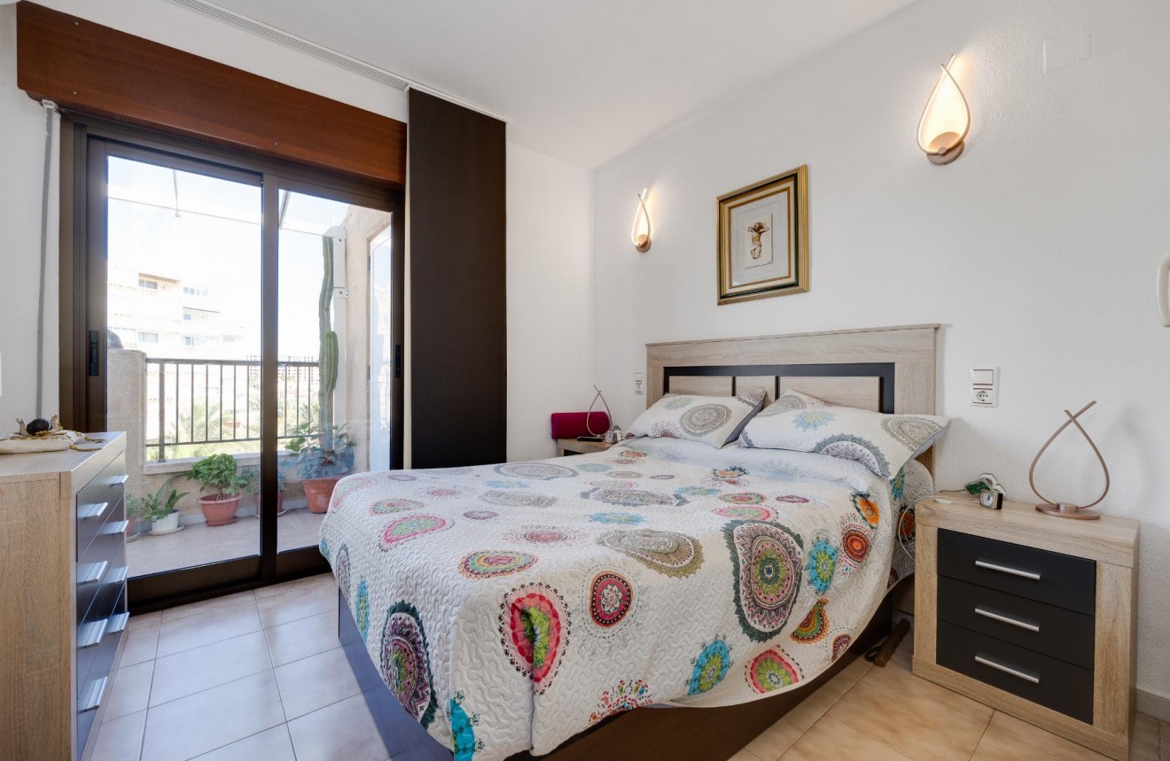 Resale - Apartment / flat -
Torrevieja - Costa Blanca