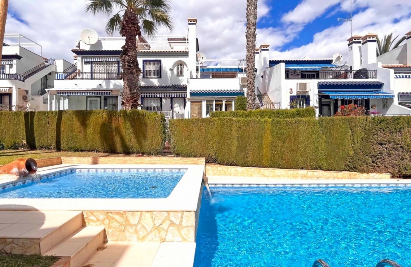 Segunda mano - Chalet -
Orihuela Costa - Costa Blanca