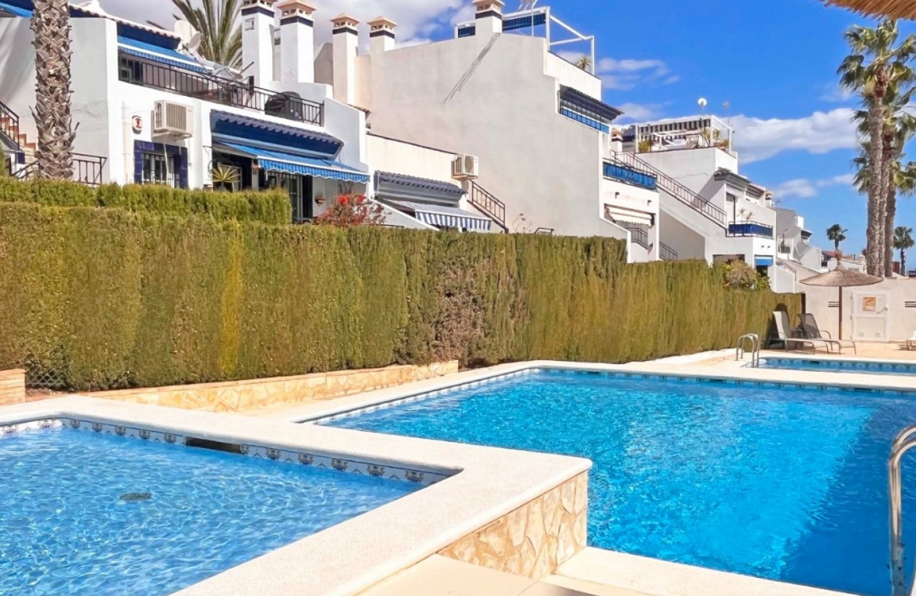 Segunda mano - Chalet -
Orihuela Costa - Costa Blanca