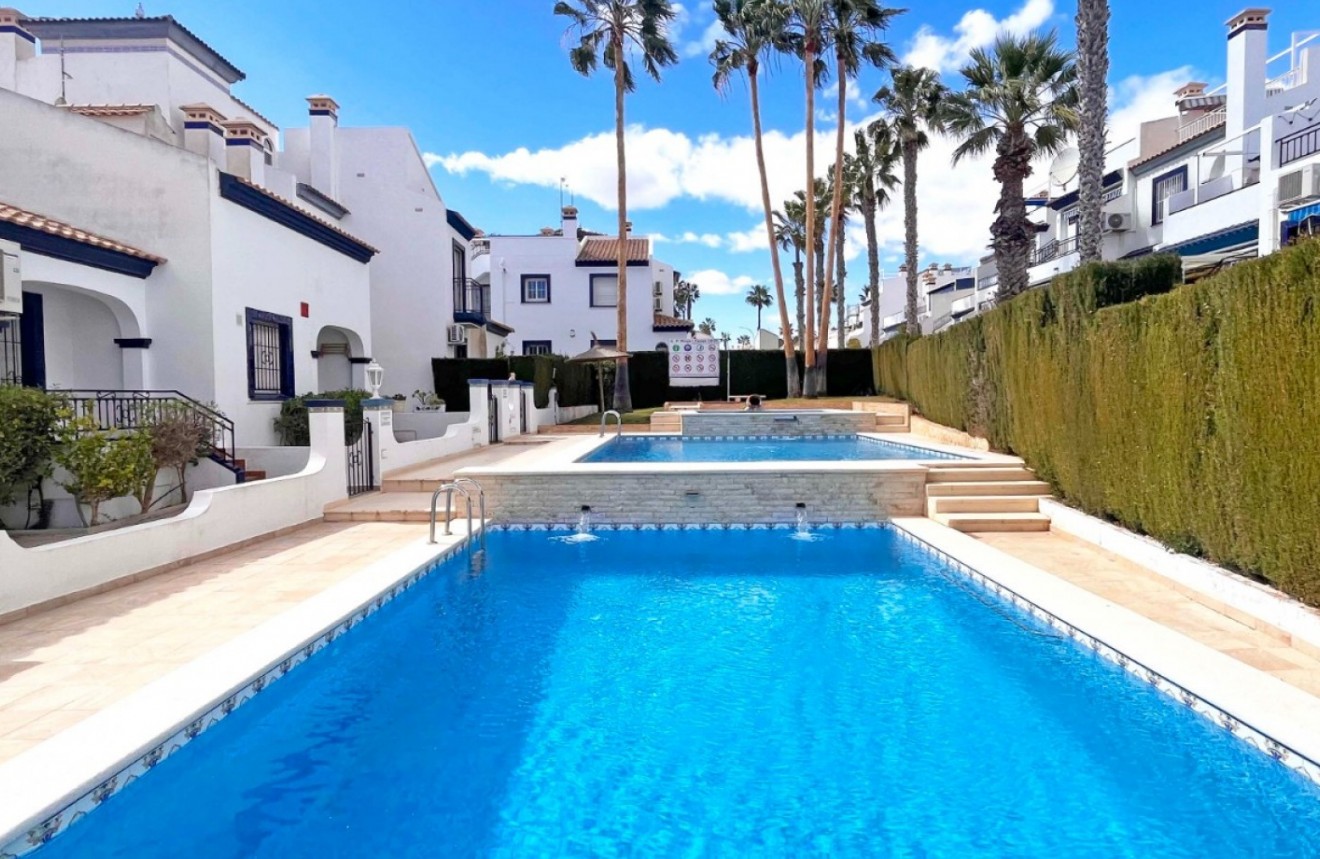 Segunda mano - Chalet -
Orihuela Costa - Costa Blanca