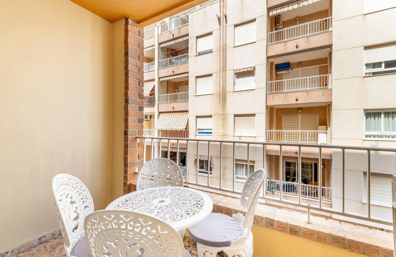 Resale - Apartment / flat -
Torrevieja - Costa Blanca