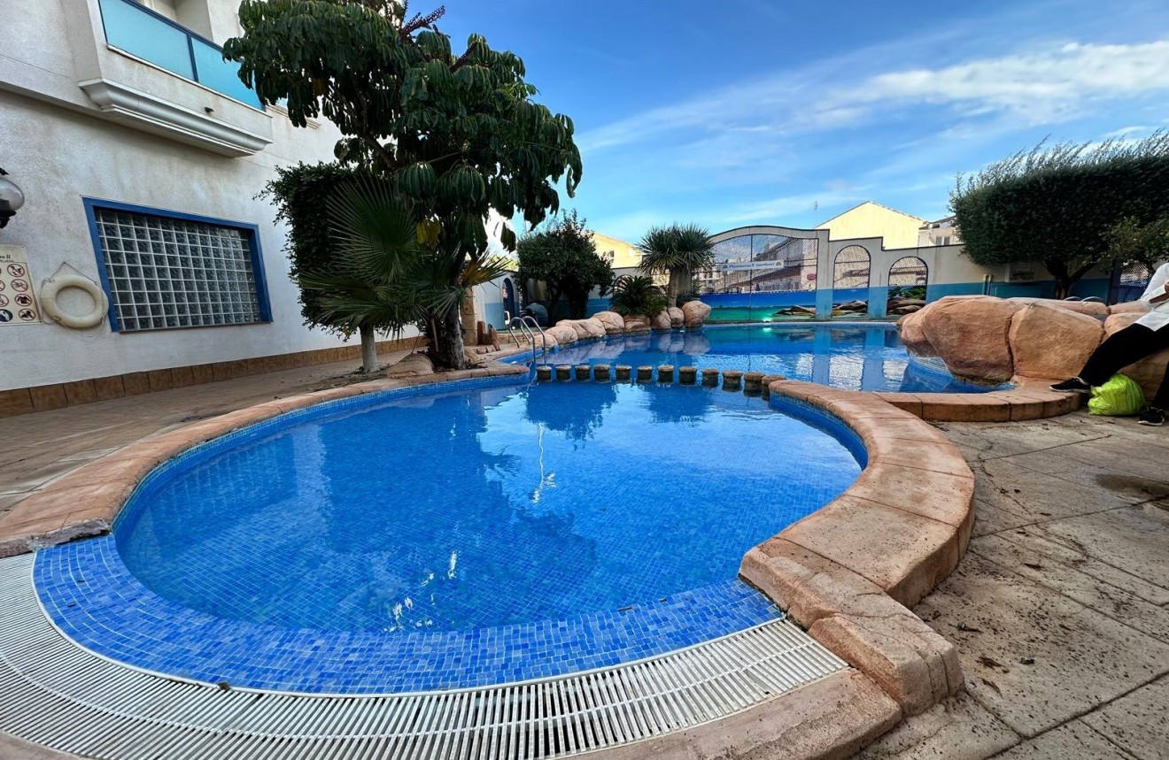 Tweedehands - Appartement / flat -
Orihuela Costa - Campoamor