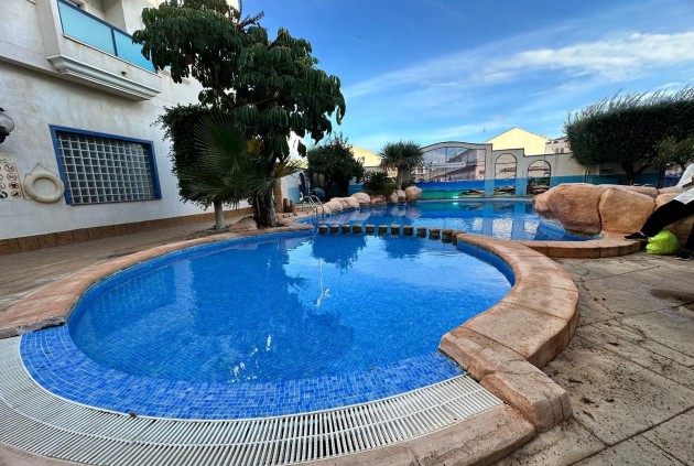 Tweedehands - Appartement / flat -
Orihuela Costa - Campoamor