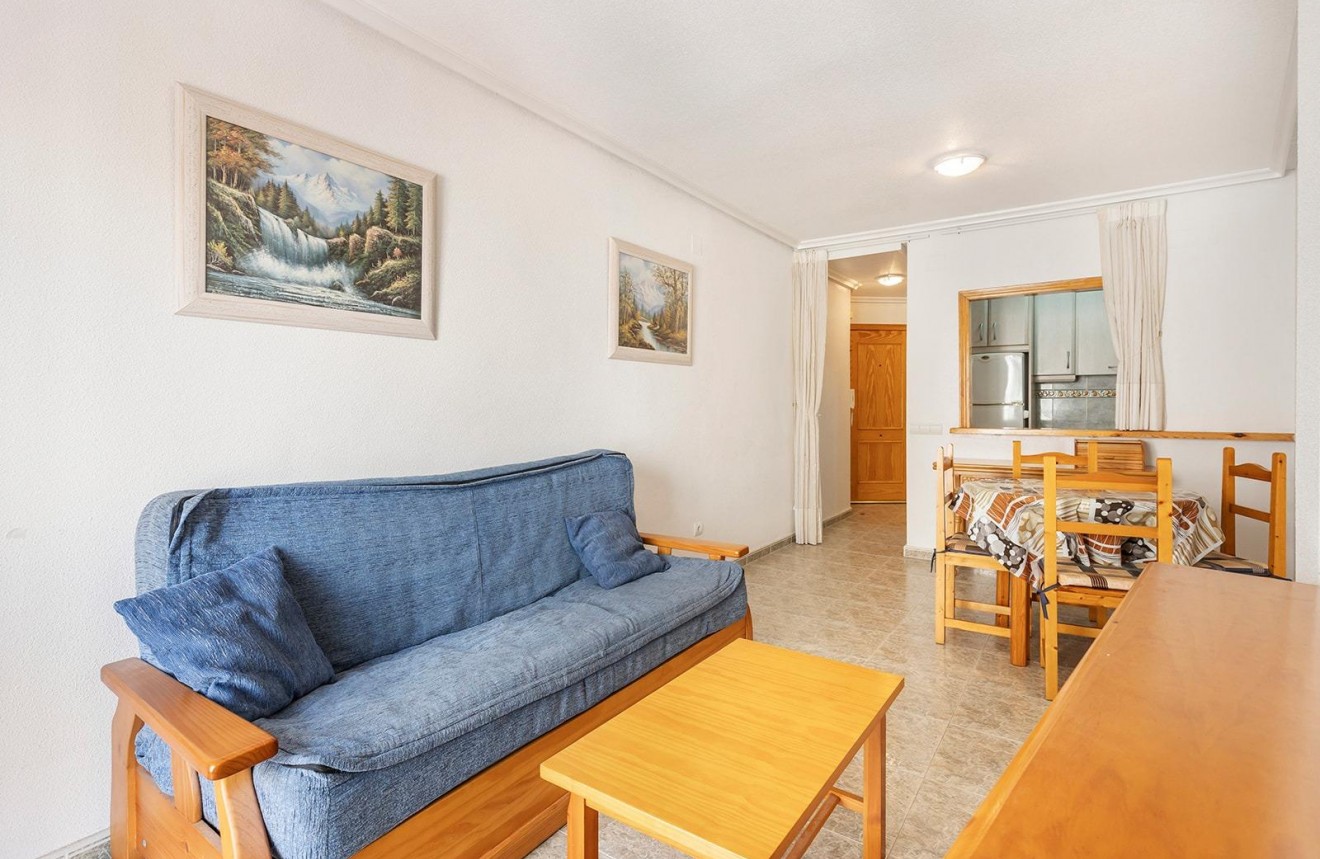 Resale - Apartment / flat -
Torrevieja - La Mata Pueblo