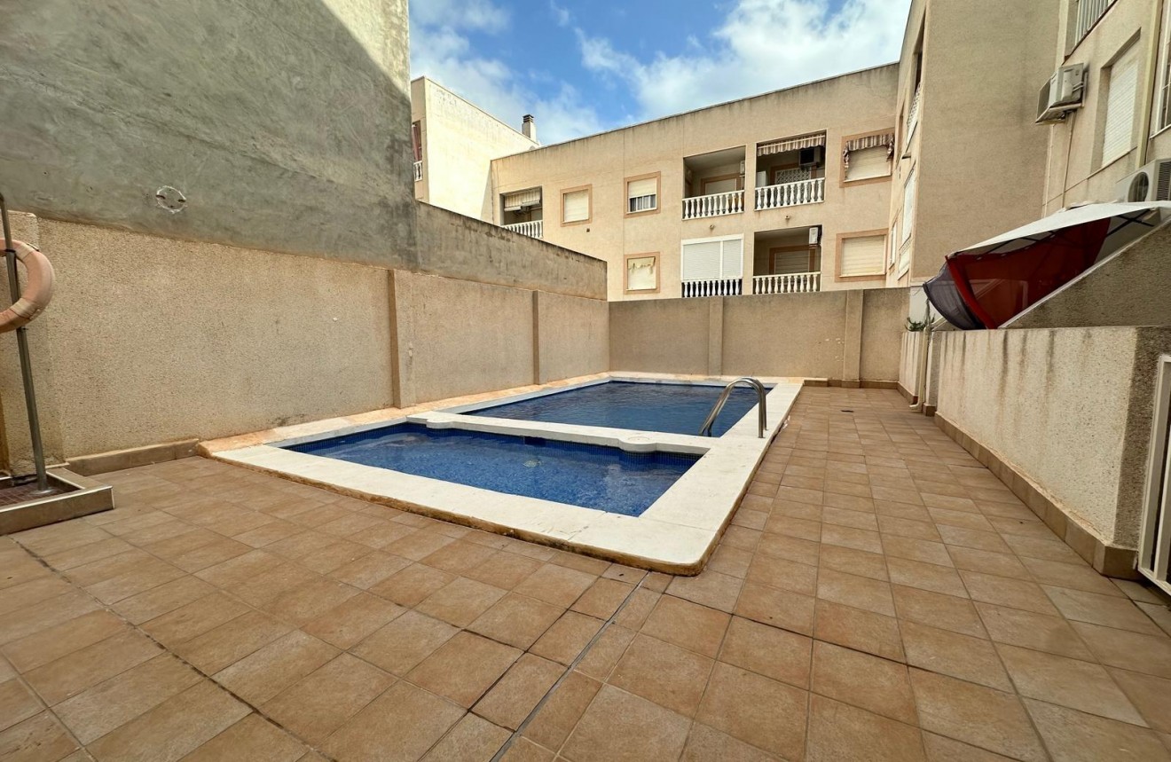 Segunda mano - Apartamento / piso -
Torrevieja - Playa del Cura