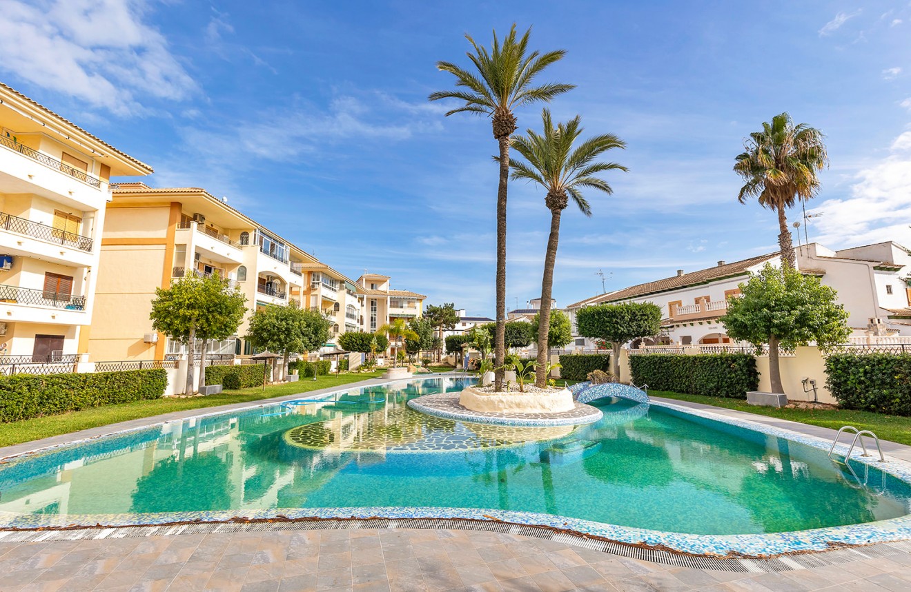 Resale - Apartment / flat -
Torrevieja - Costa Blanca