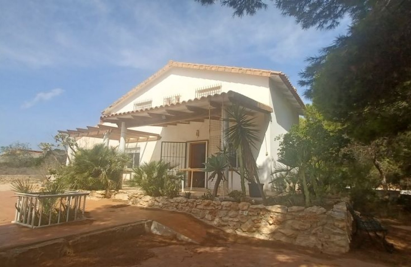 Z drugiej ręki - Szalet -
Orihuela Costa - Costa Blanca