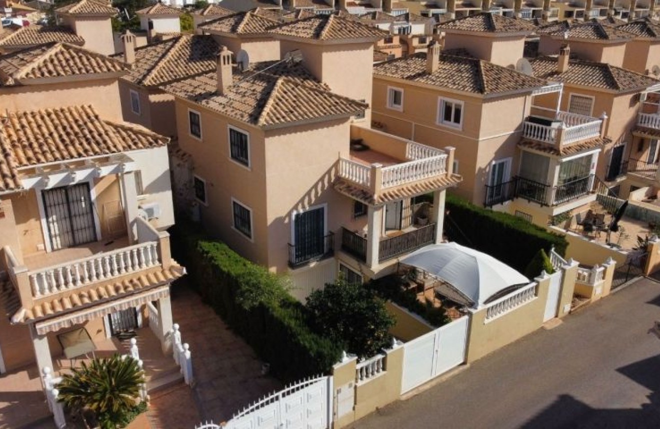 Segunda mano - Chalet -
Orihuela Costa - Costa Blanca