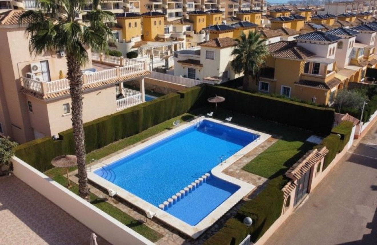 Segunda mano - Chalet -
Orihuela Costa - Costa Blanca