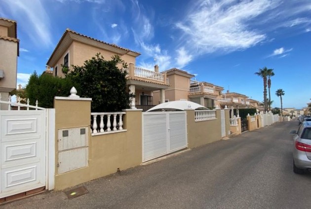 Segunda mano - Chalet -
Orihuela Costa - Costa Blanca