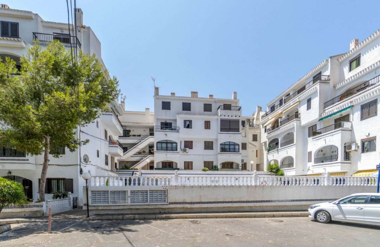 Segunda mano - Apartamento / piso -
Orihuela Costa - Costa Blanca