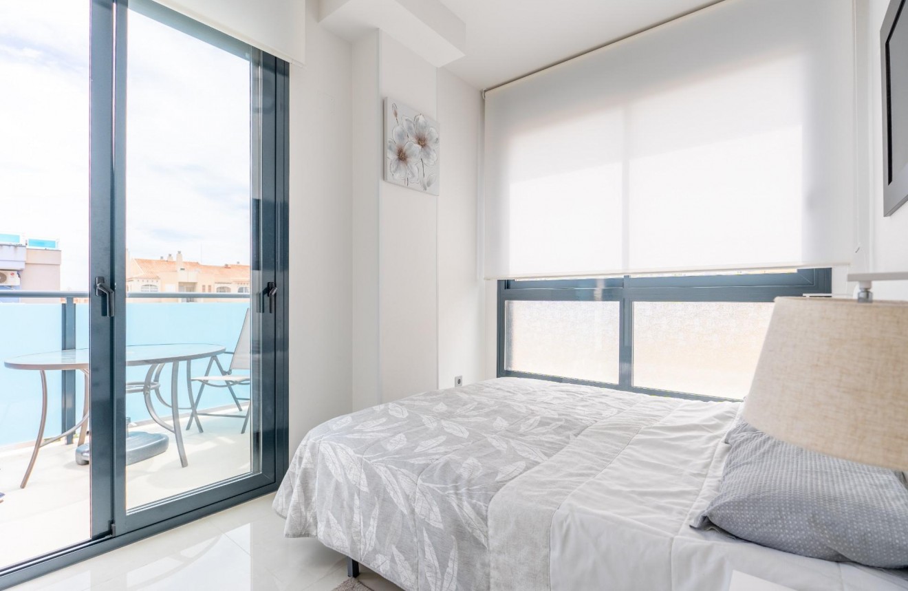 Resale - Apartment / flat -
Torrevieja - Estacion de autobuses