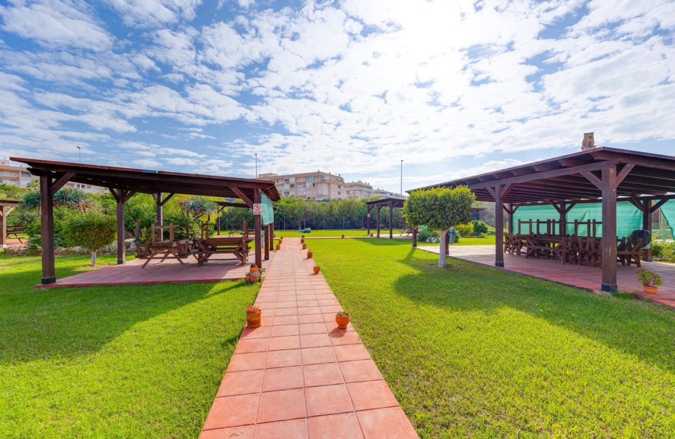 Segunda mano - Bungalow -
Torrevieja - PARQUE DE LAS NACIONES