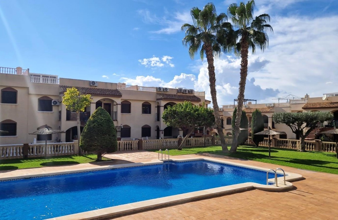 D'occasion - Bungalow -
Torrevieja - Aguas Nuevas 1