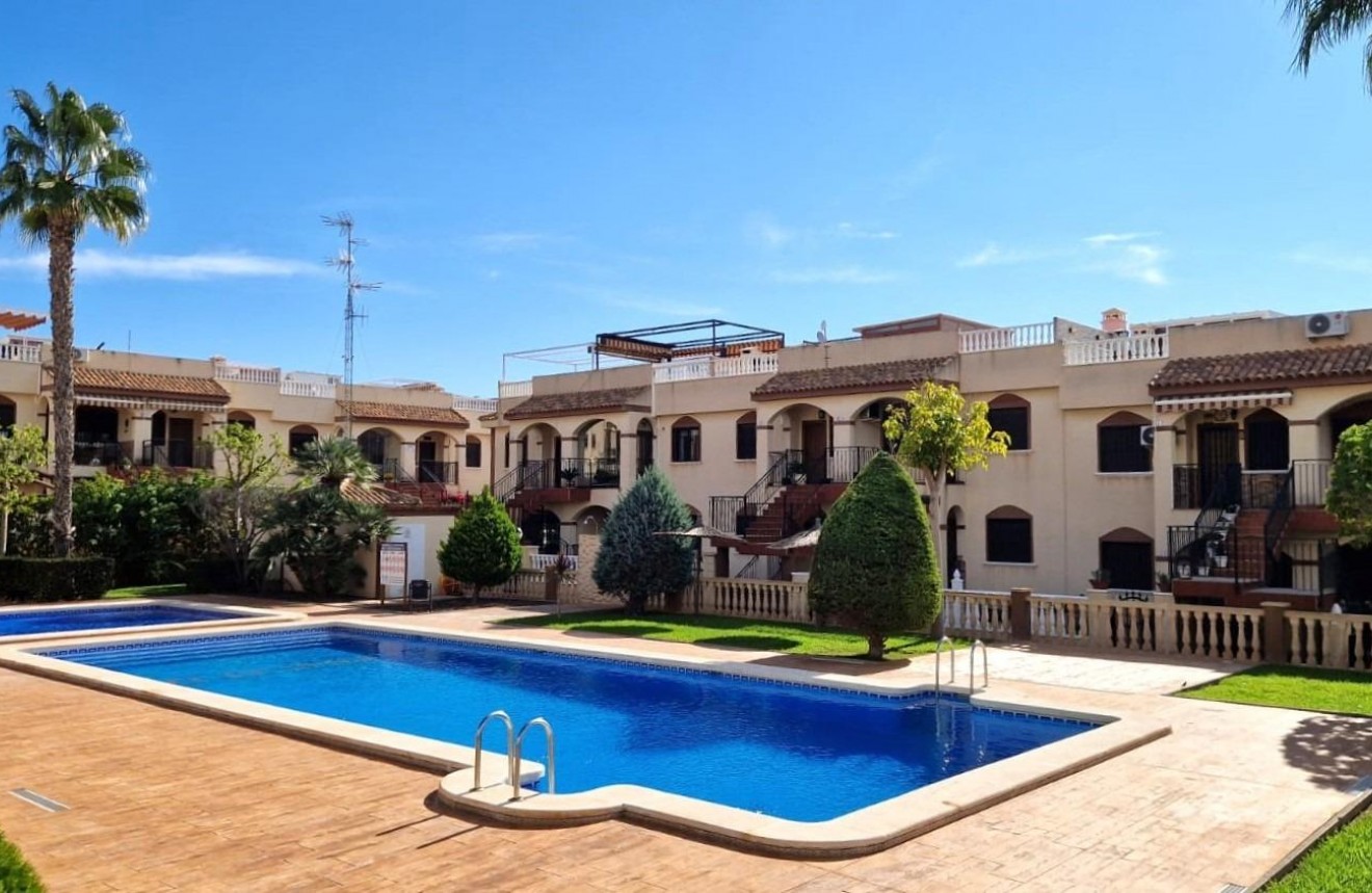 D'occasion - Bungalow -
Torrevieja - Aguas Nuevas 1