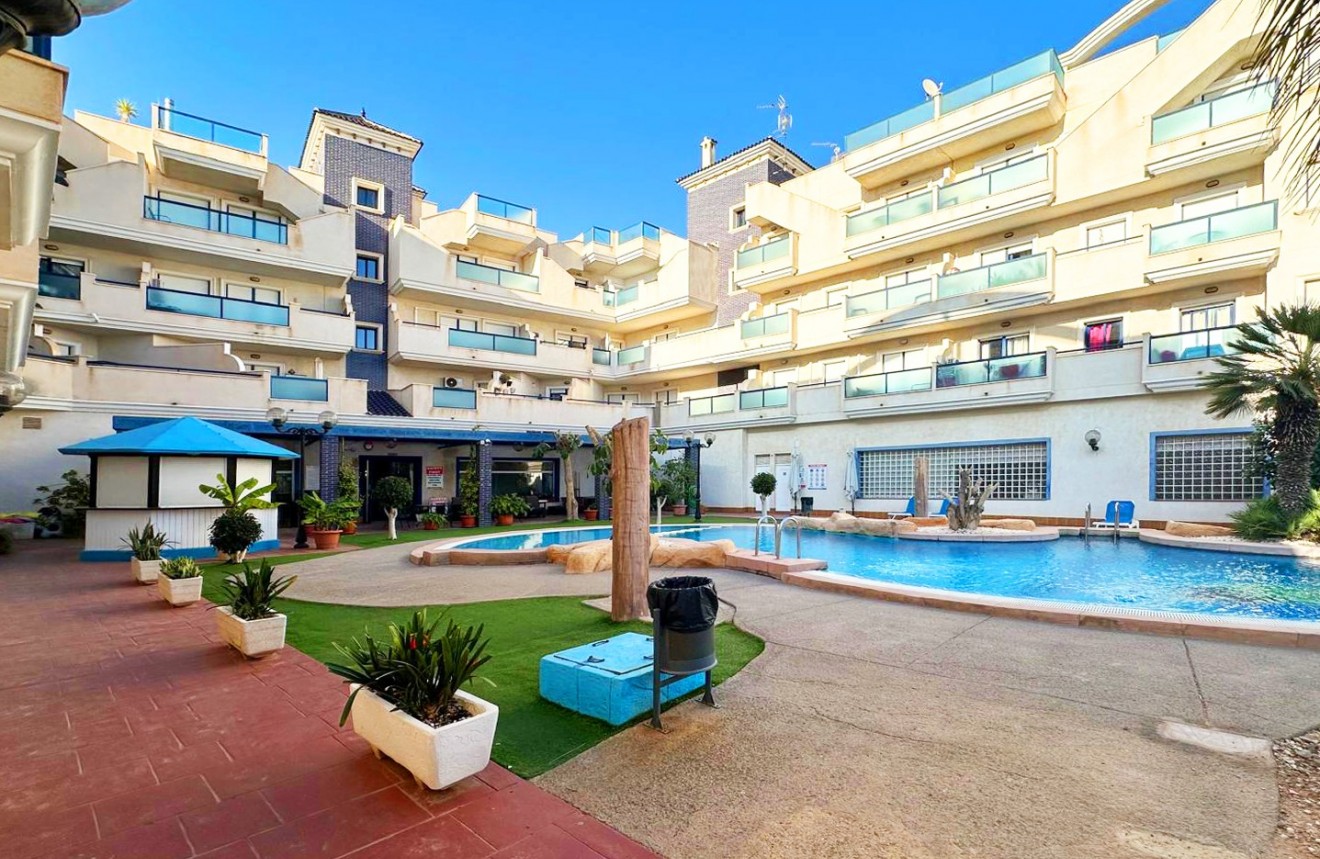 D'occasion - Appartement -
Orihuela Costa - Costa Blanca