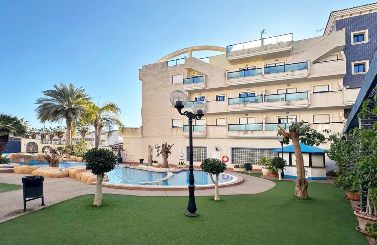 D'occasion - Appartement -
Orihuela Costa - Costa Blanca