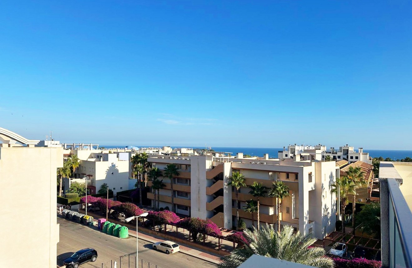 D'occasion - Appartement -
Orihuela Costa - Costa Blanca