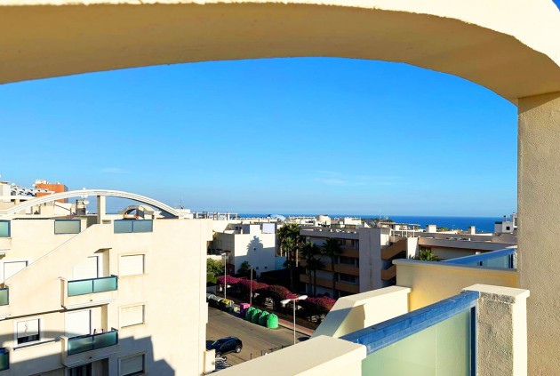 D'occasion - Appartement -
Orihuela Costa - Costa Blanca