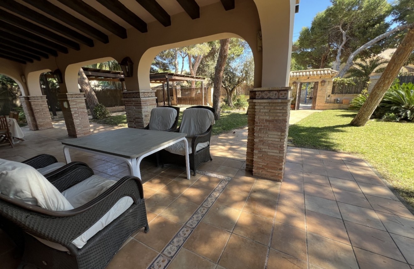 Segunda mano - Chalet -
Orihuela Costa - Costa Blanca