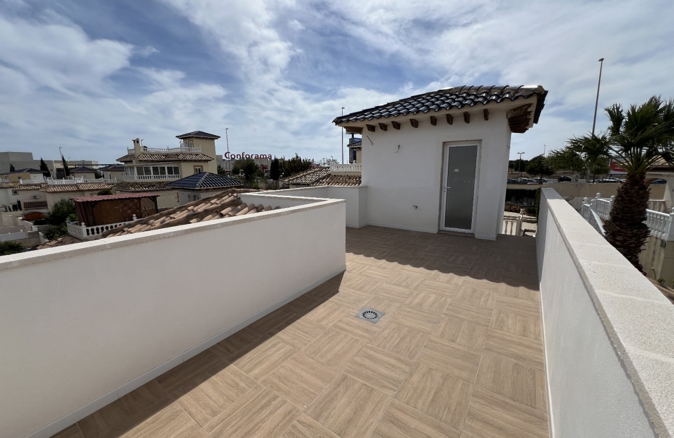 Segunda mano - Chalet -
Orihuela Costa - Costa Blanca