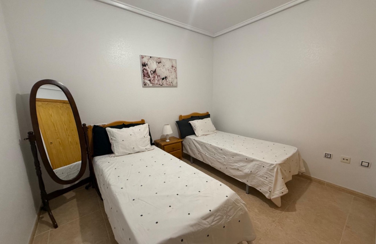 Aus zweiter Hand - Wohnung -
Torrevieja - Centro