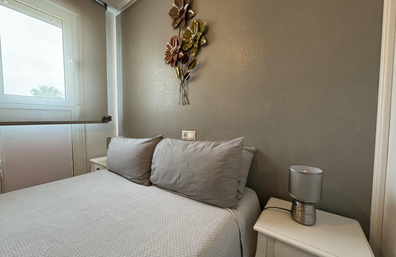 Tweedehands - Appartement / flat -
Torrevieja - Centro