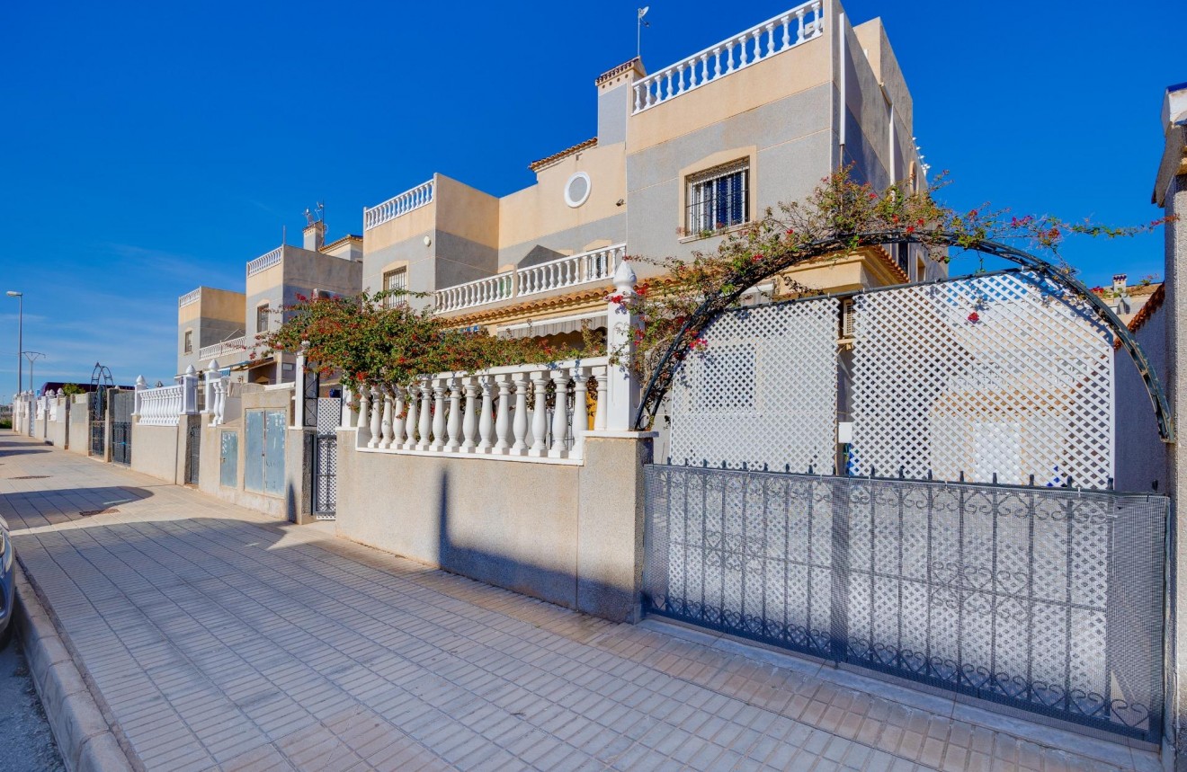 Segunda mano - Chalet -
Orihuela Costa - Playa Flamenca