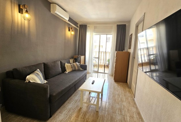 Resale - Apartment / flat -
Torrevieja - Estacion de autobuses