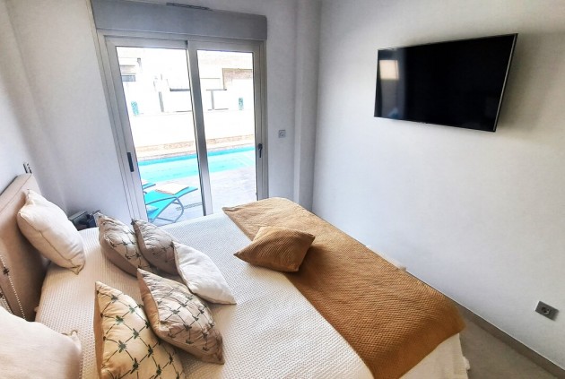 Segunda mano - Chalet -
Orihuela Costa - Costa Blanca